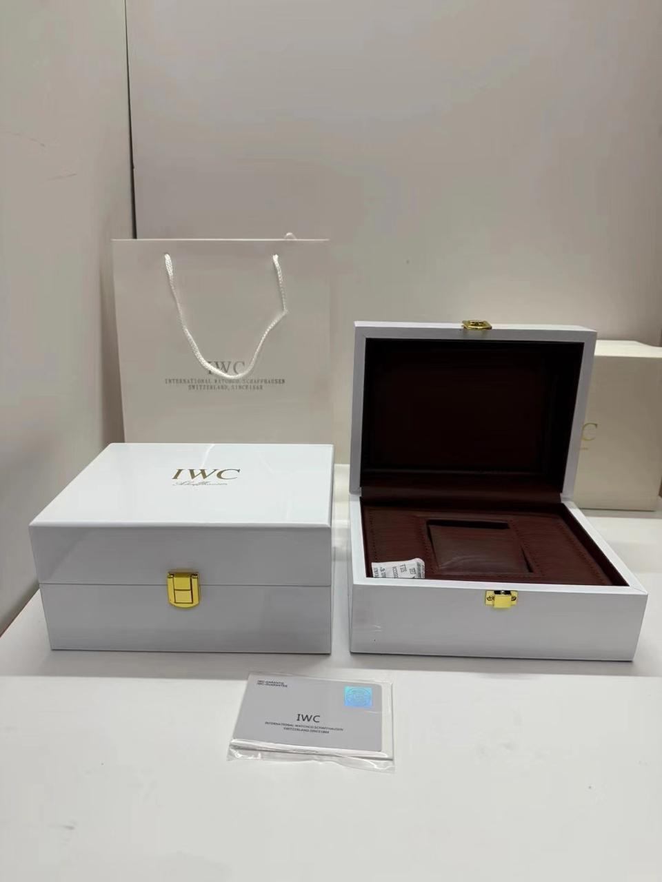 Estuche IWC
